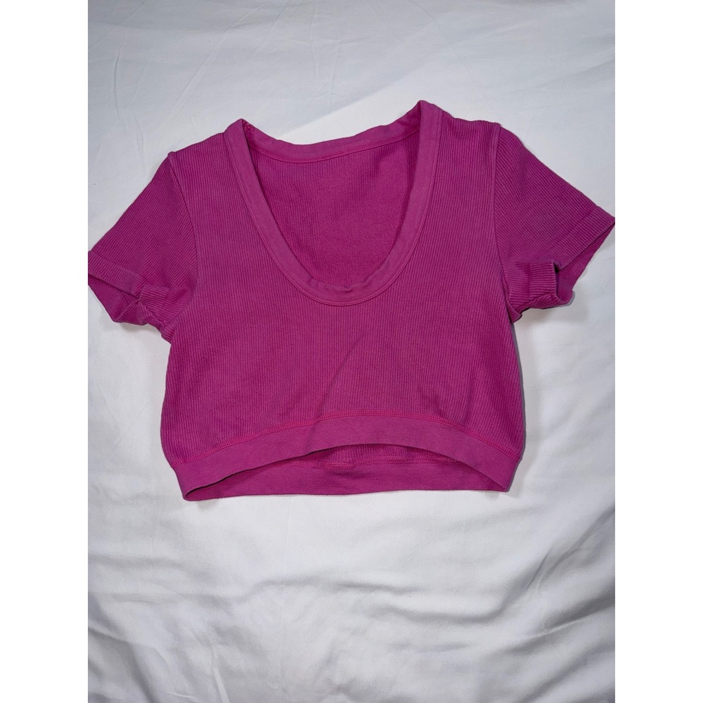 Alo Yoga Ribbed Scoop Neck Crop Top Magenta Pink Short Sleeve Activewear